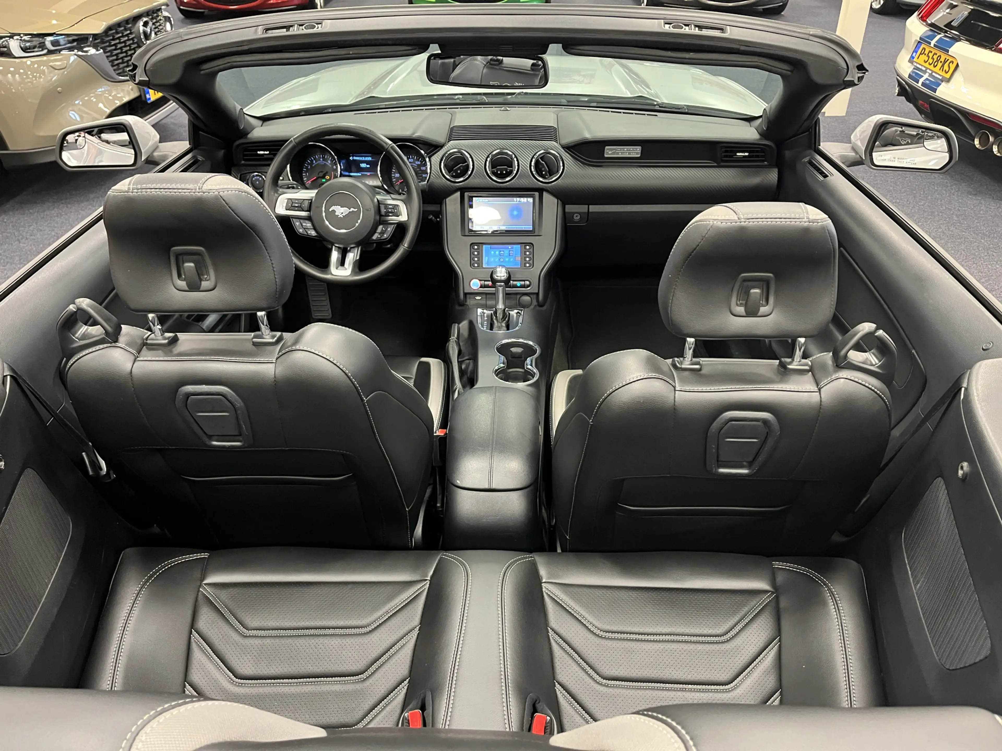 Ford Mustang Convertible 3.7i V6 Premium 305PK Automaat Lederen — photo 38