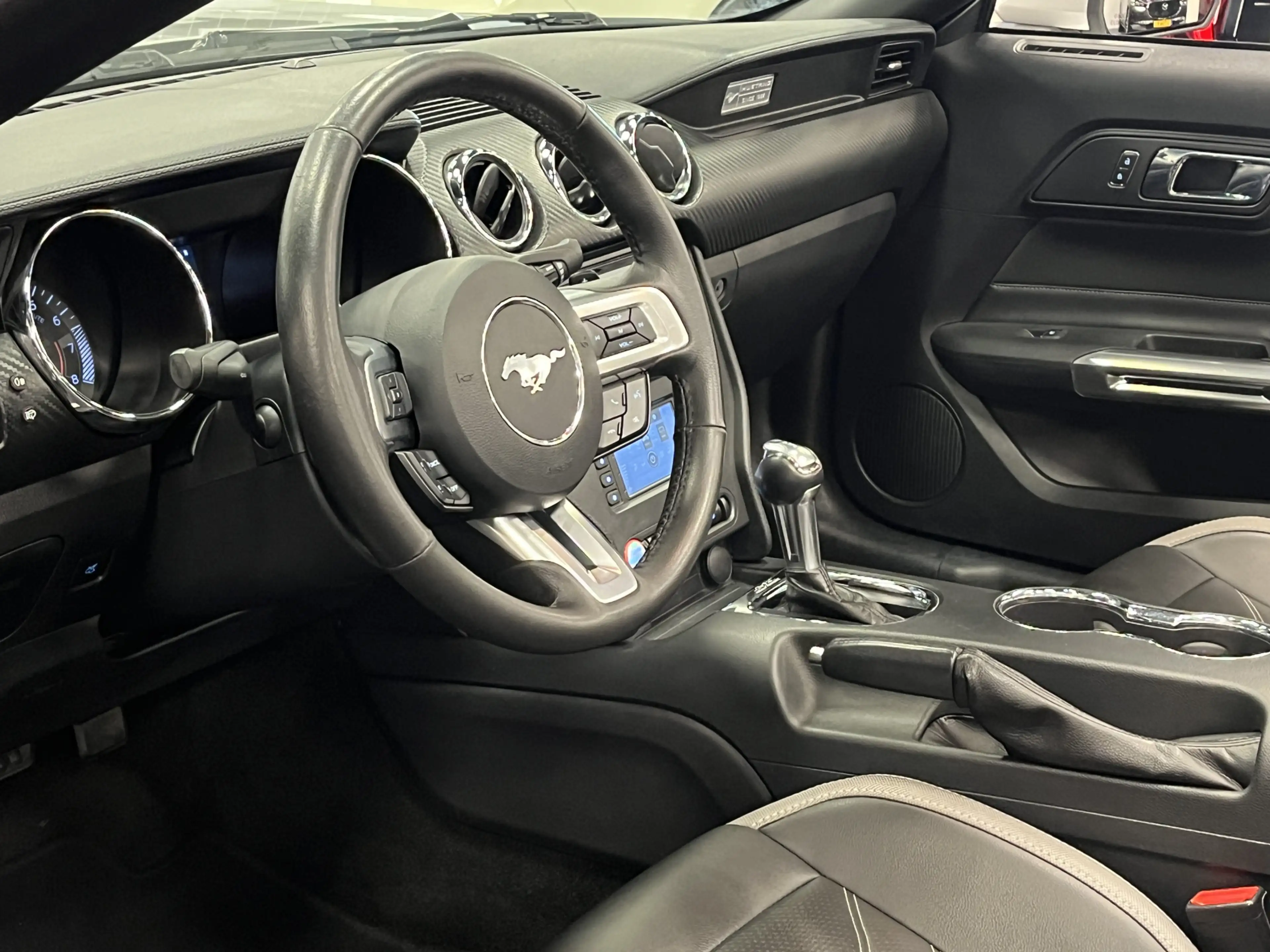 Ford Mustang Convertible 3.7i V6 Premium 305PK Automaat Lederen — photo 42