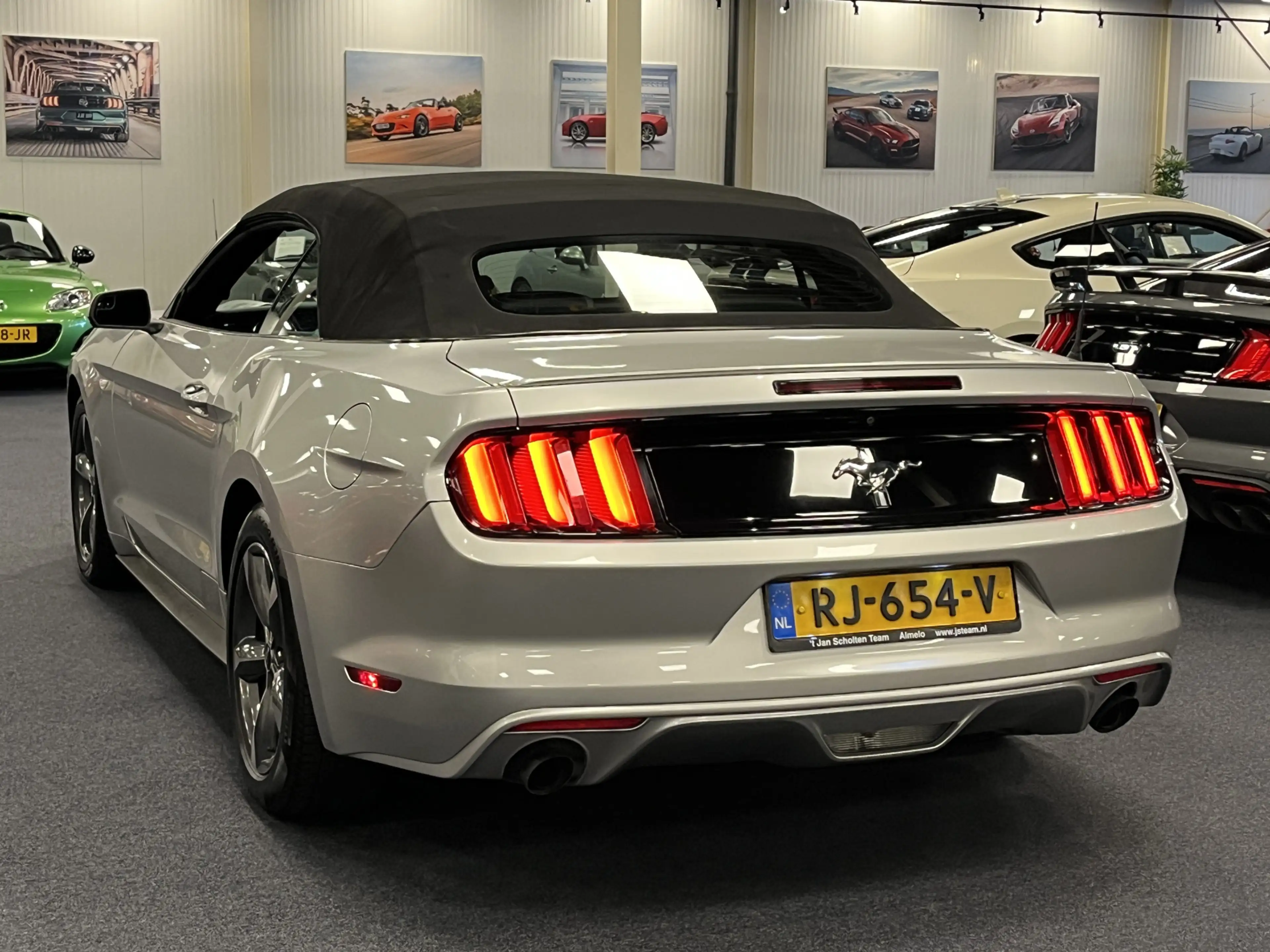 Ford Mustang Convertible 3.7i V6 Premium 305PK Automaat Lederen — photo 13