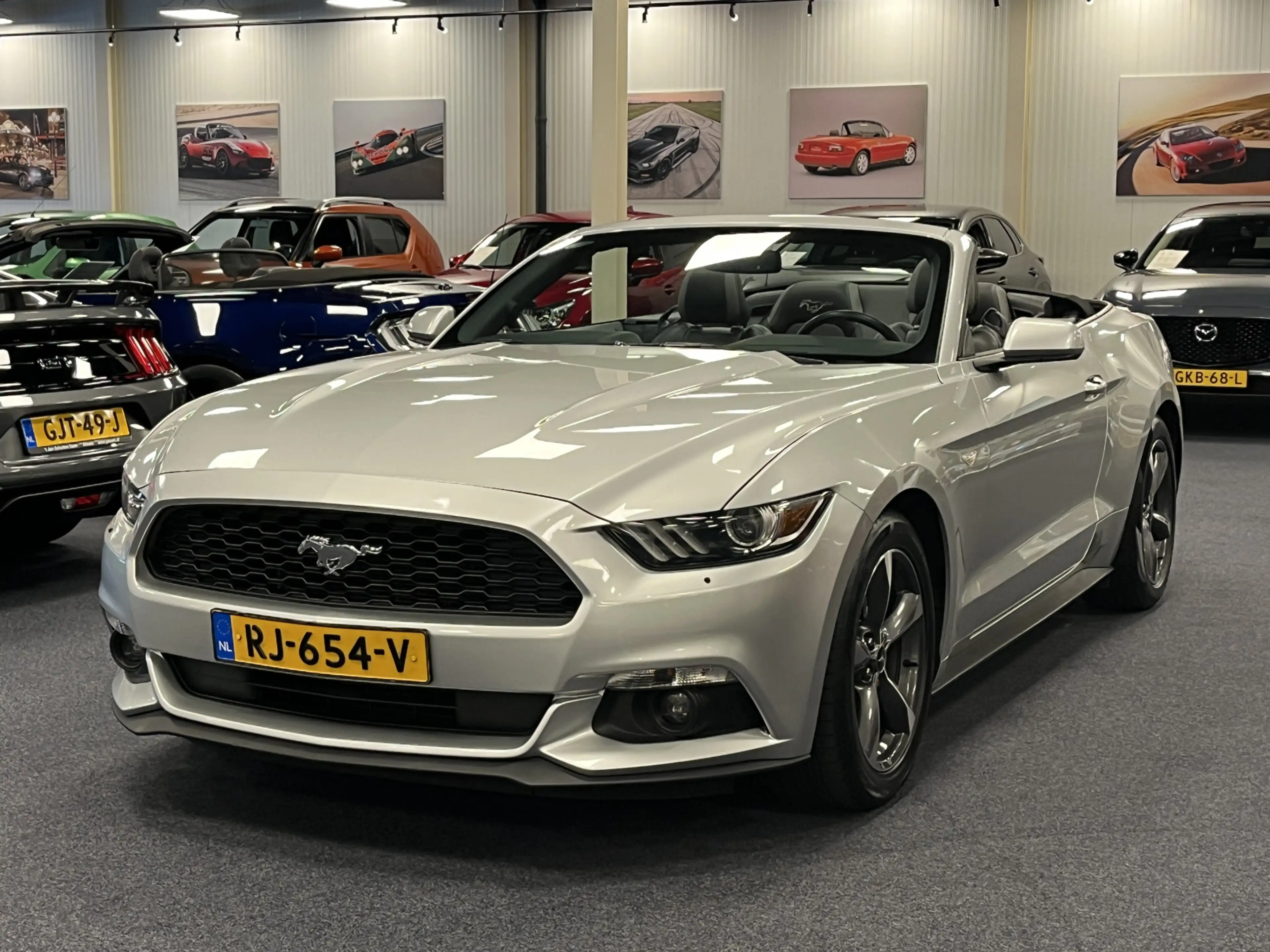 Ford Mustang Convertible 3.7i V6 Premium 305PK Automaat Lederen — photo 9
