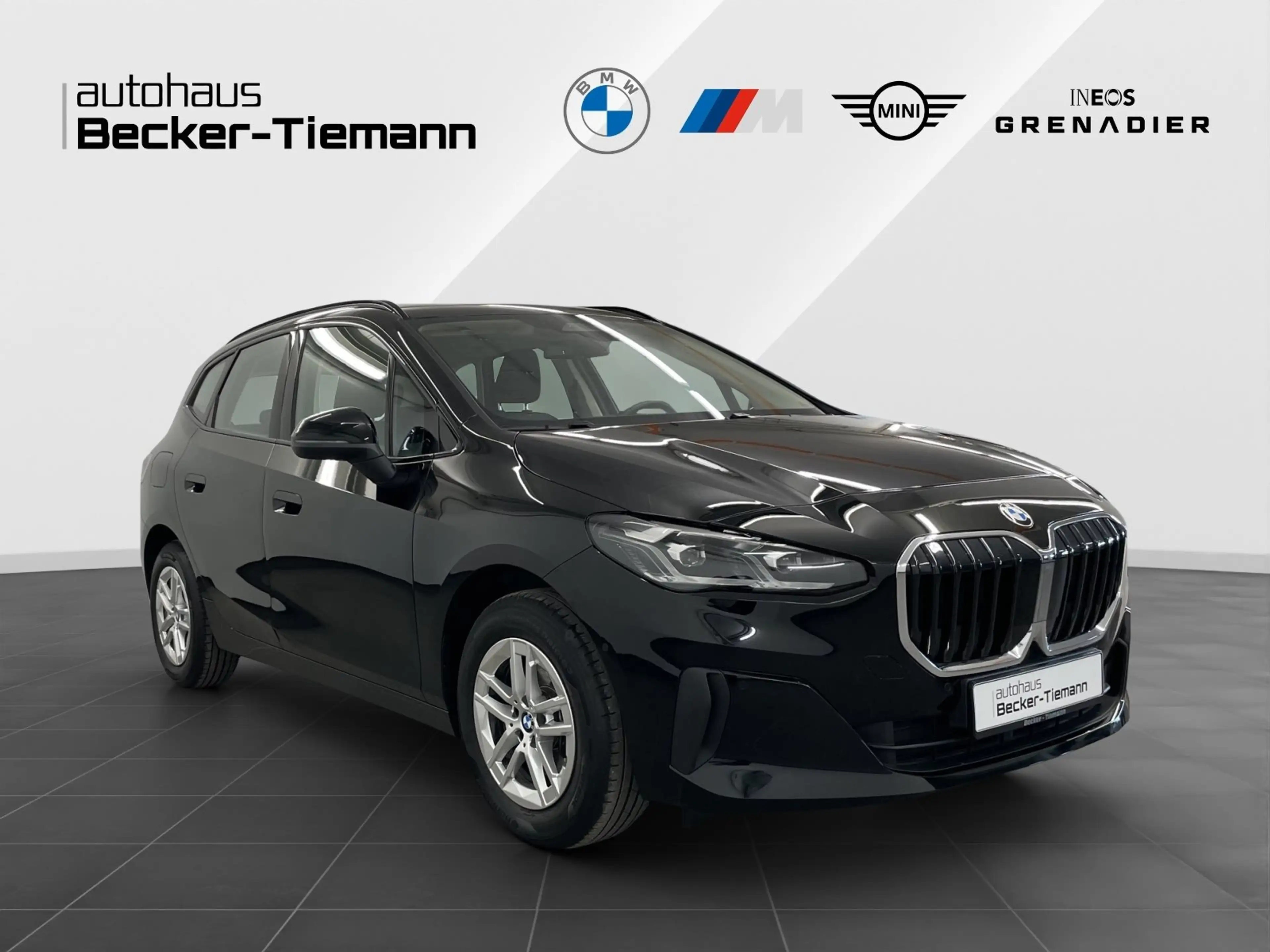 BMW 216 i A,AHK,Sitzheizung,Komfortzugang,etc. — photo 7