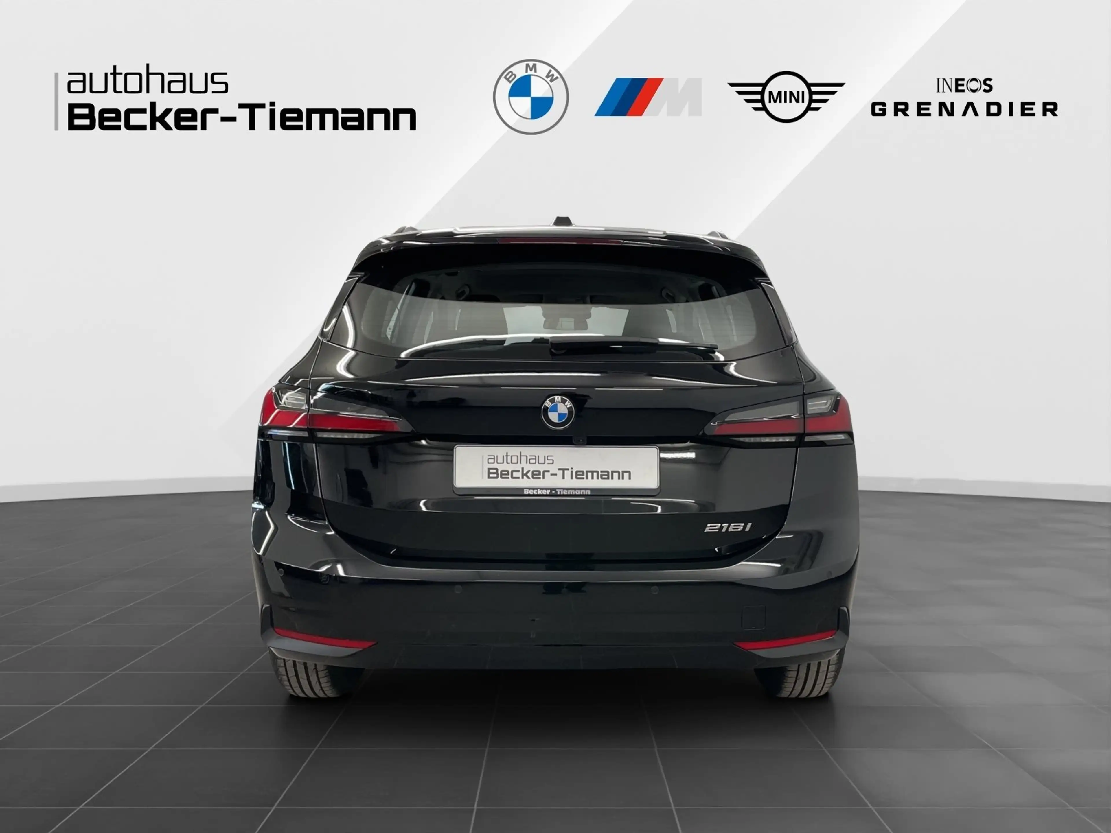 BMW 216 i A,AHK,Sitzheizung,Komfortzugang,etc. — photo 5