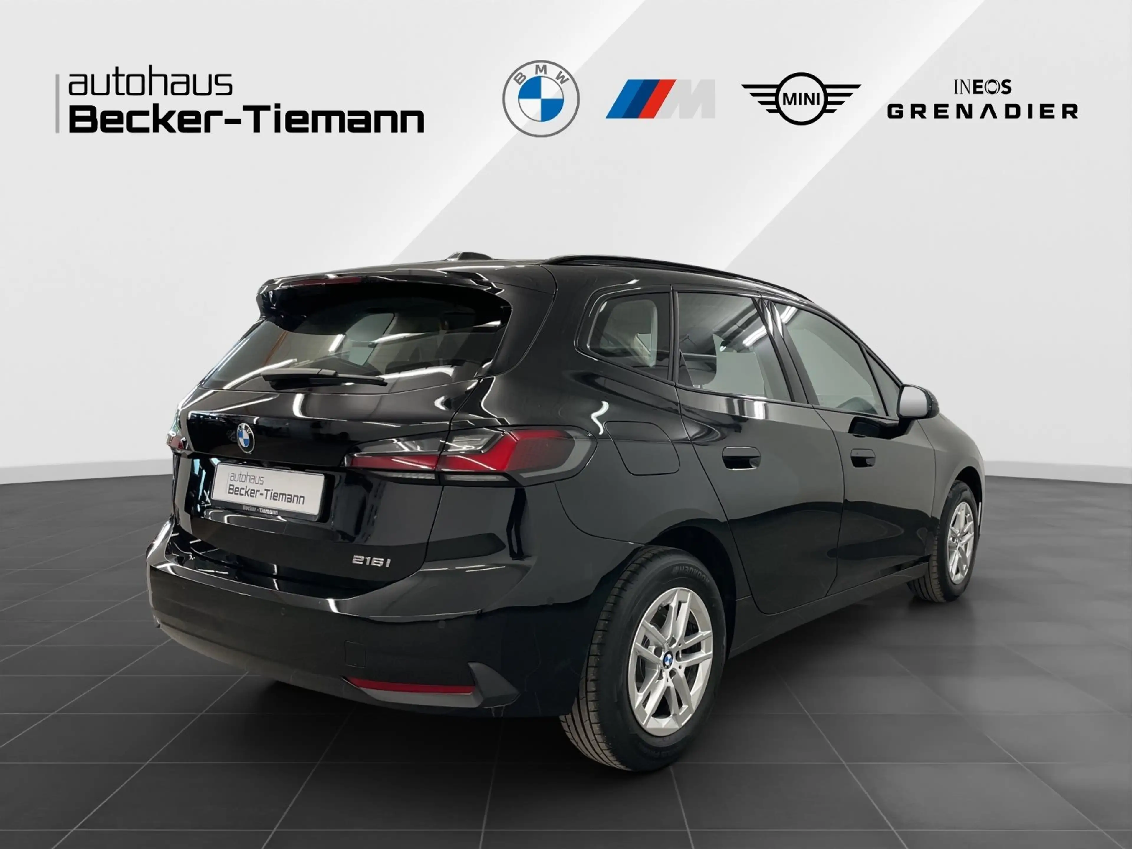 BMW 216 i A,AHK,Sitzheizung,Komfortzugang,etc. — photo 6