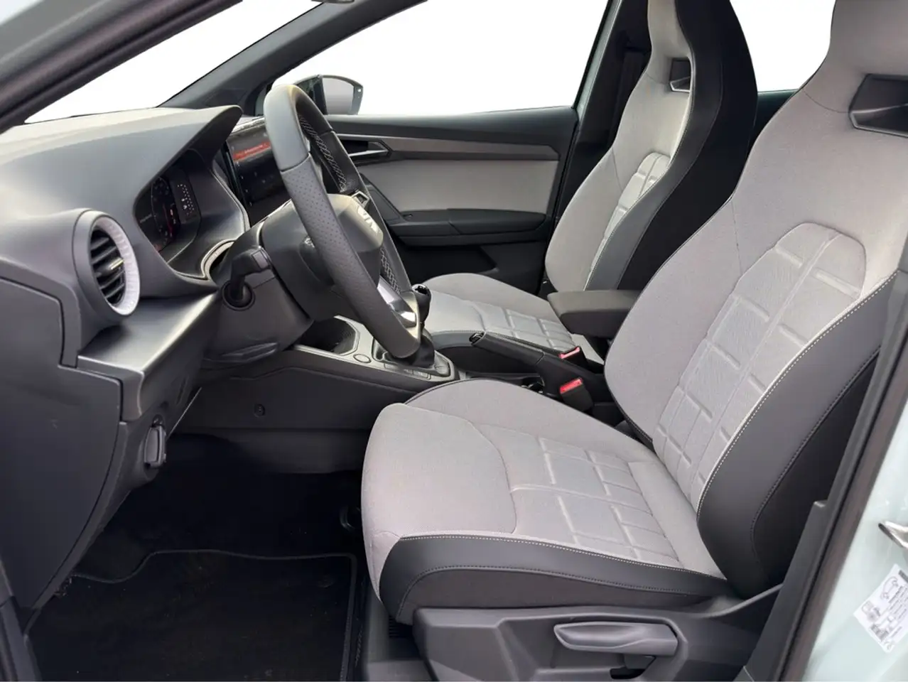 SEAT Ibiza 1.0 TSI FR FACELIFT! VIRTUAL*NAVI*VOLL-LED*ACC*... 11