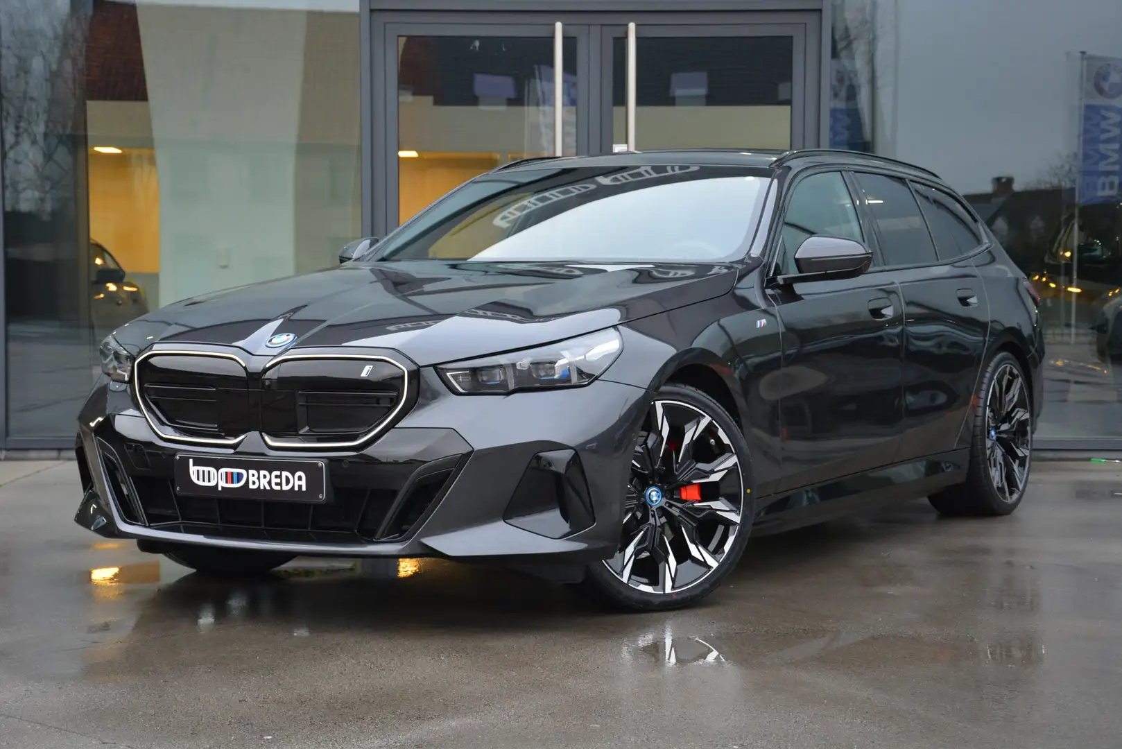 BMW i5 eDrive40 Touring M-Sport Pro/Trekh/HUD/B&W/Massage Grijs - 2