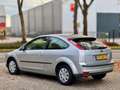 Ford Focus 1.4-16V Airco Cruise Lage KM Topstaat Nieuwe APK Gris - thumbnail 3