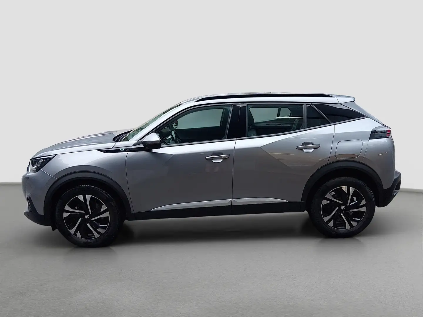 Peugeot 2008 e-2008 Allure 50kWh Silber - 2