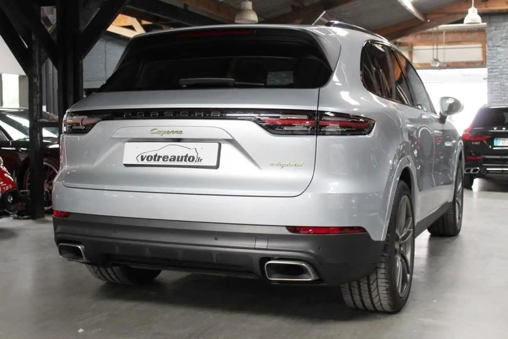 Porsche Cayenne III 3.0 E-HYBRID Gris - 2