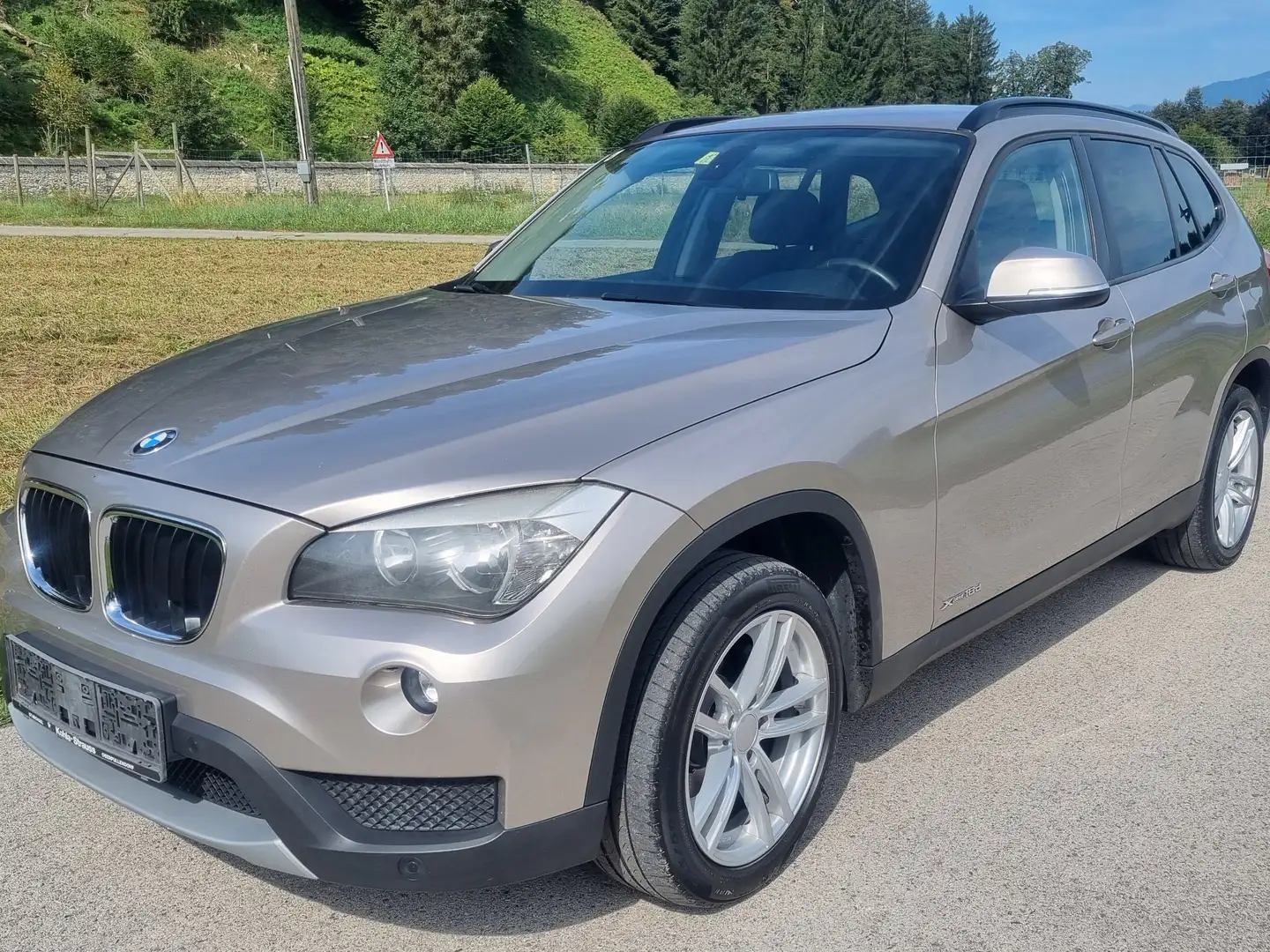 BMW X1 X1 xDrive18d Aut. Бежевий - 1