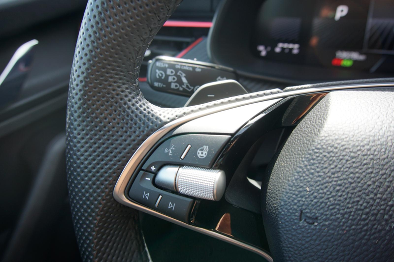 Skoda Scala 1.0TSI DSG Monte Carlo Navi/MirLi Matrix — photo 15