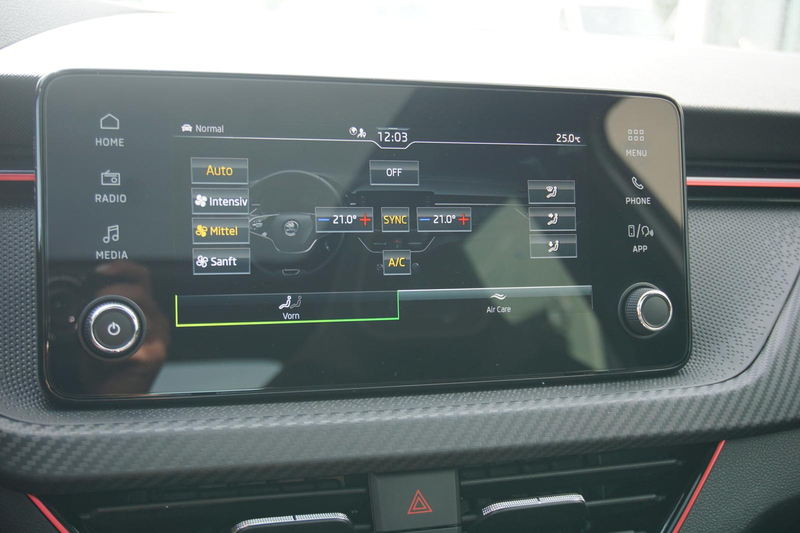 Skoda Scala 1.0TSI DSG Monte Carlo Navi/MirLi Matrix — photo 12