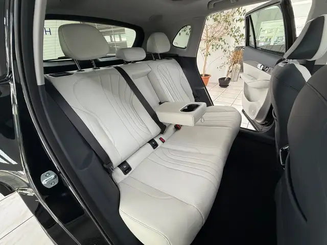 Geely E5 view 13