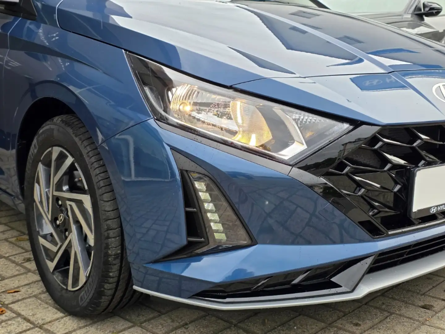 Hyundai i20 1.0 T-GDI TREND, Navi, Kamera, CarPlay, Bluelink Bleu - 2