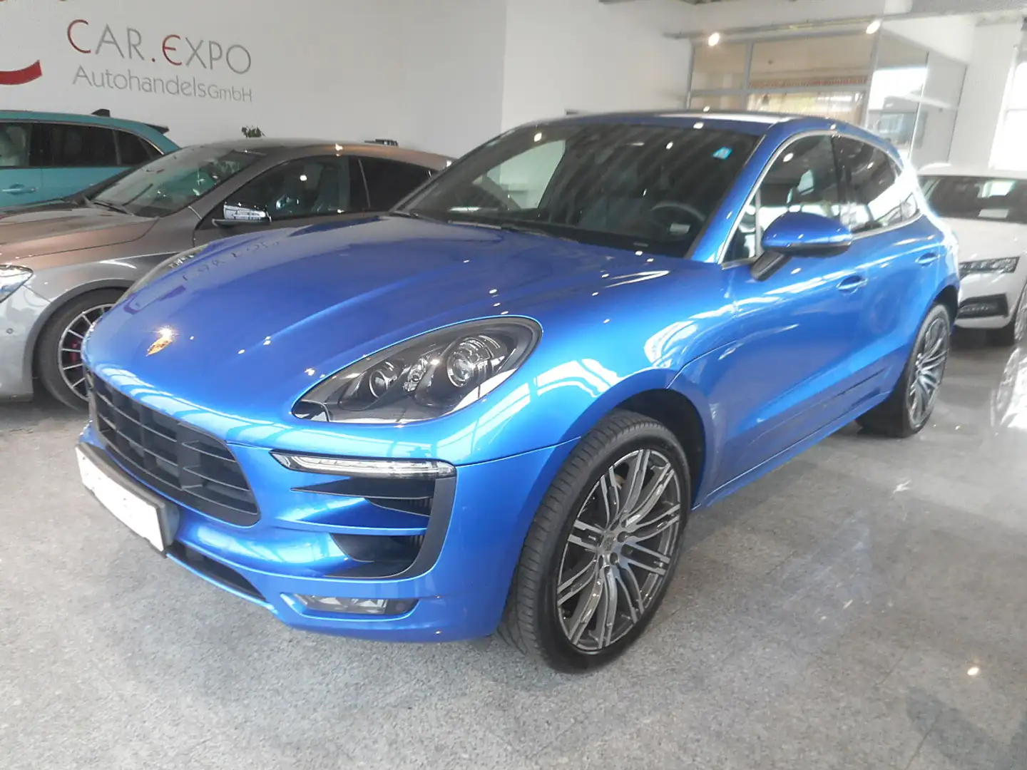 Porsche Macan S 3,0 21 Zoll Räder Blau - 1