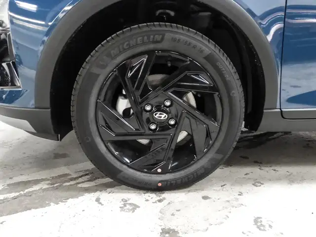 Hyundai Bayon view 3