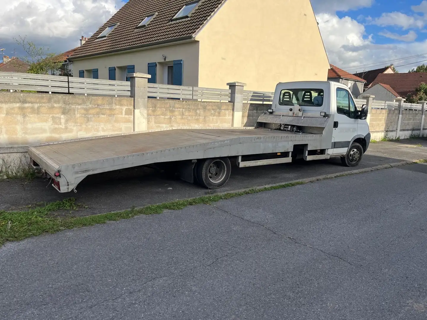 Iveco Massif 50C15 Weiß - 2