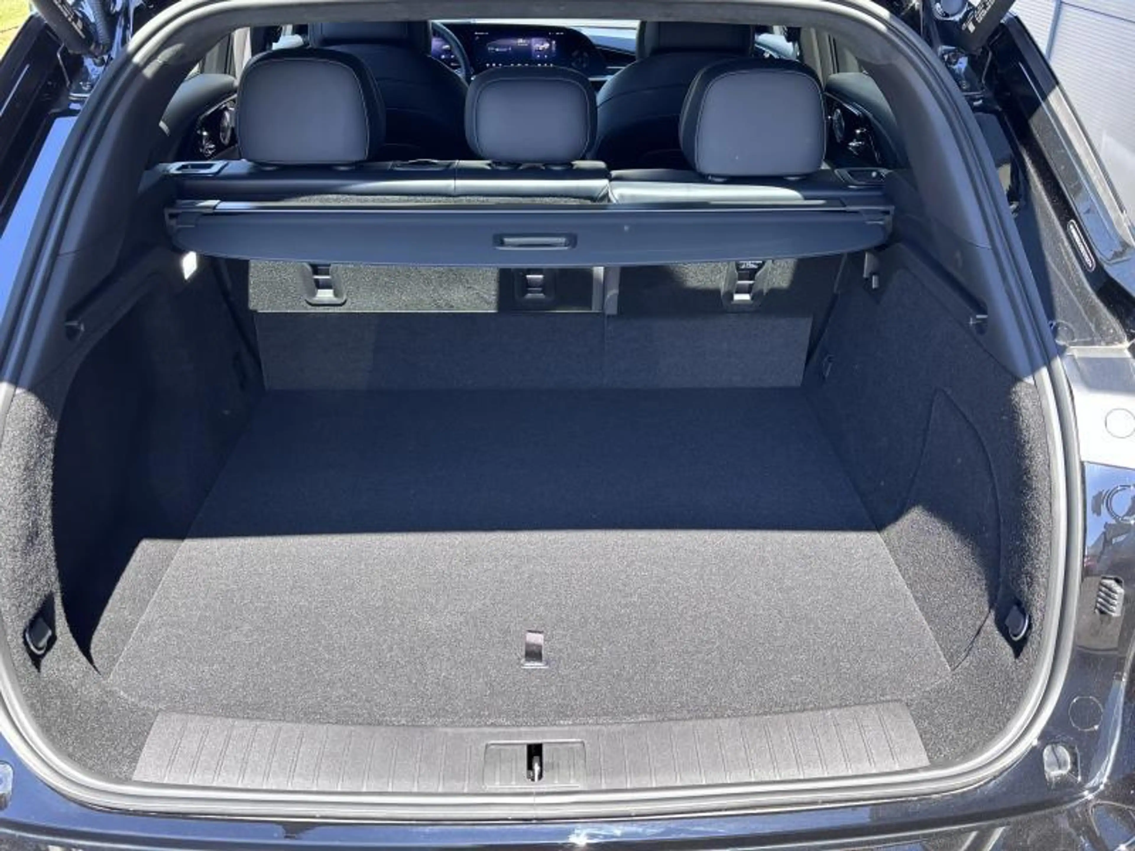 Omoda 9 SHS PREMIUM 540 cv — photo 8