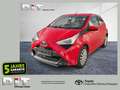 Toyota Aygo 1.0 x-play Klimaanlage, Parksensoren, BT Rood - thumbnail 1
