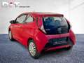 Toyota Aygo 1.0 x-play Klimaanlage, Parksensoren, BT Rood - thumbnail 4