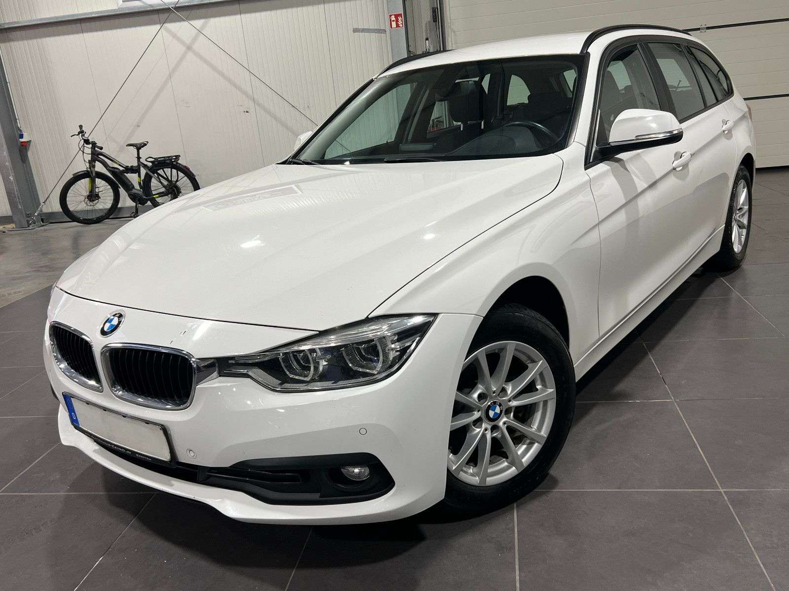 Second hand Bmw 3 Series 