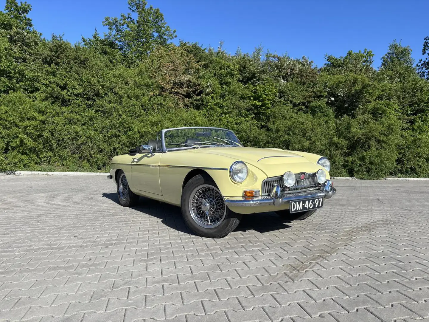 MG MGC MG-C CONVERTIBLE 6 CILINDER Gelb - 2