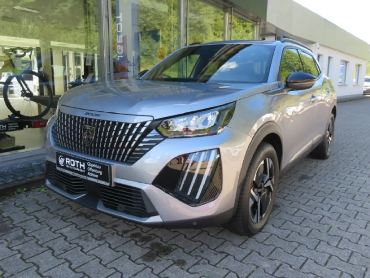 Peugeot 2008 BlueHDi 130 EAT8 Allure Spurhalteass. Notbremsass. Silber - 2