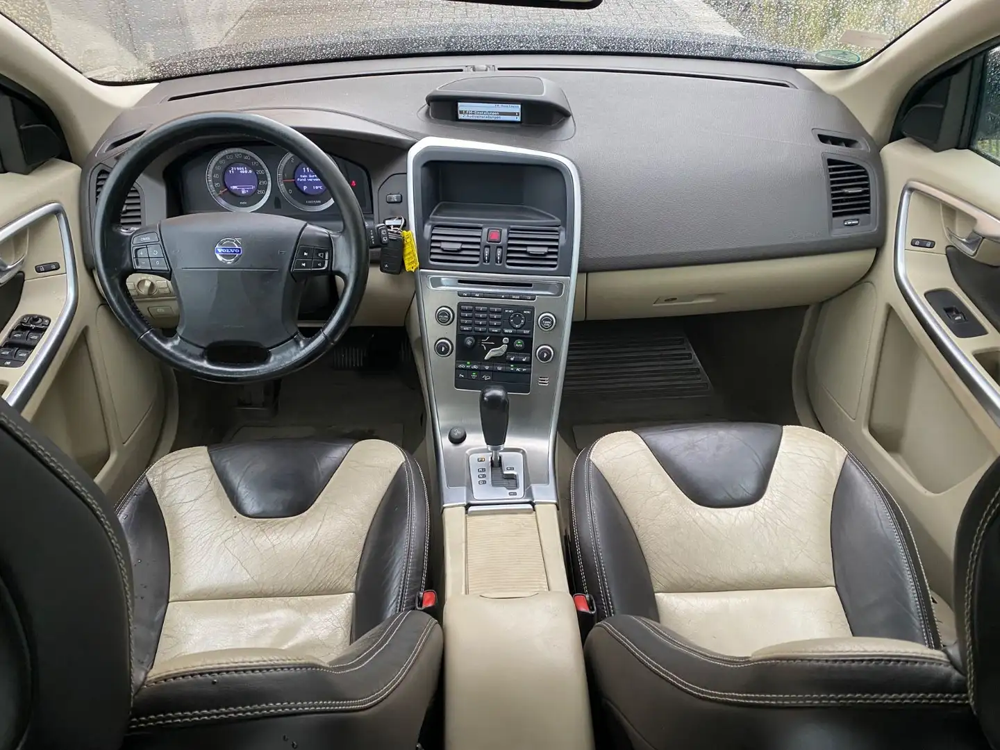 Volvo XC60 Summum D5 AWD Leder Bi-Xenon Zwart - 2