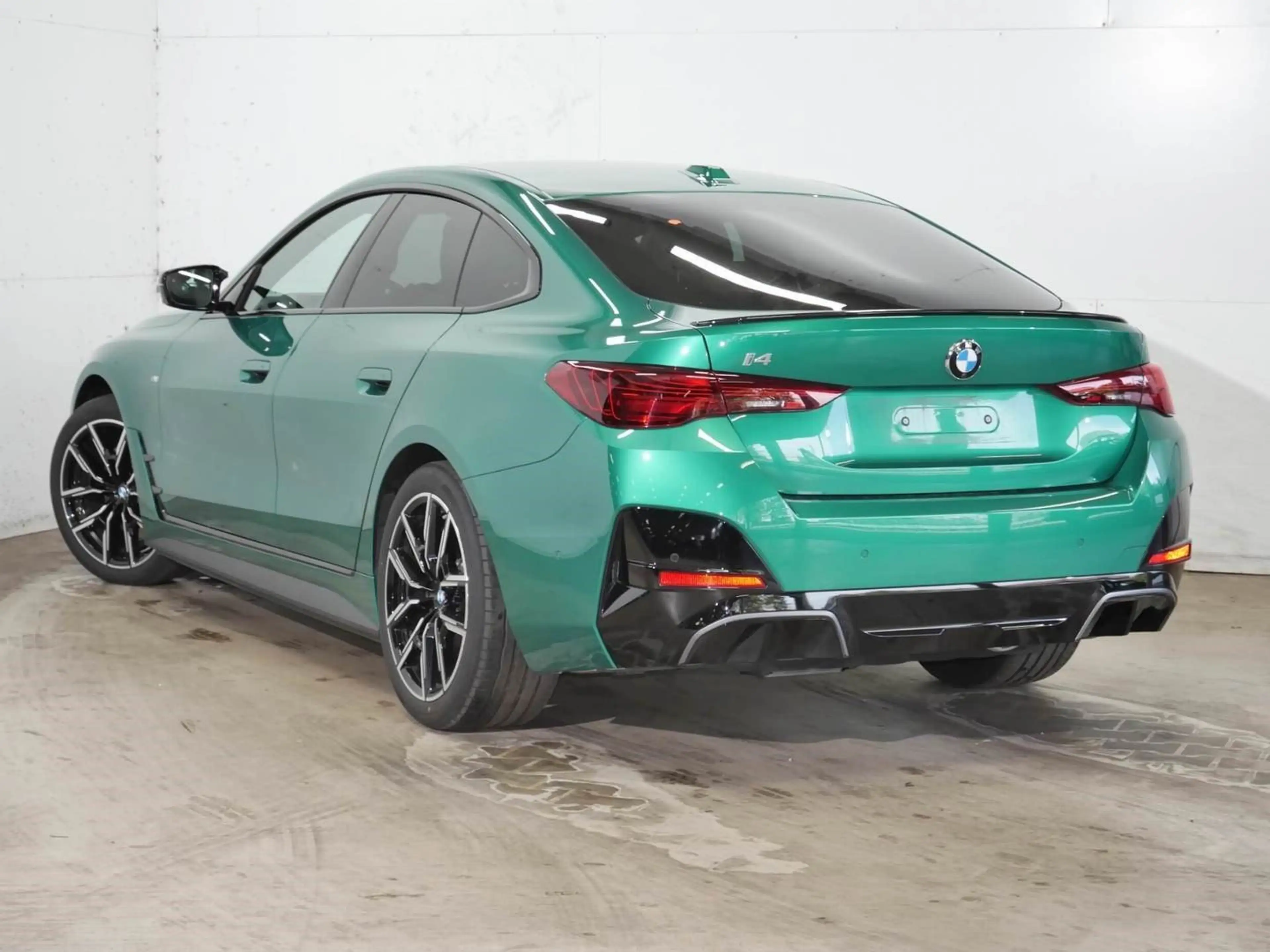 BMW i4 M60 xDrive Individual M SportPro 360° 1,99% — photo 4
