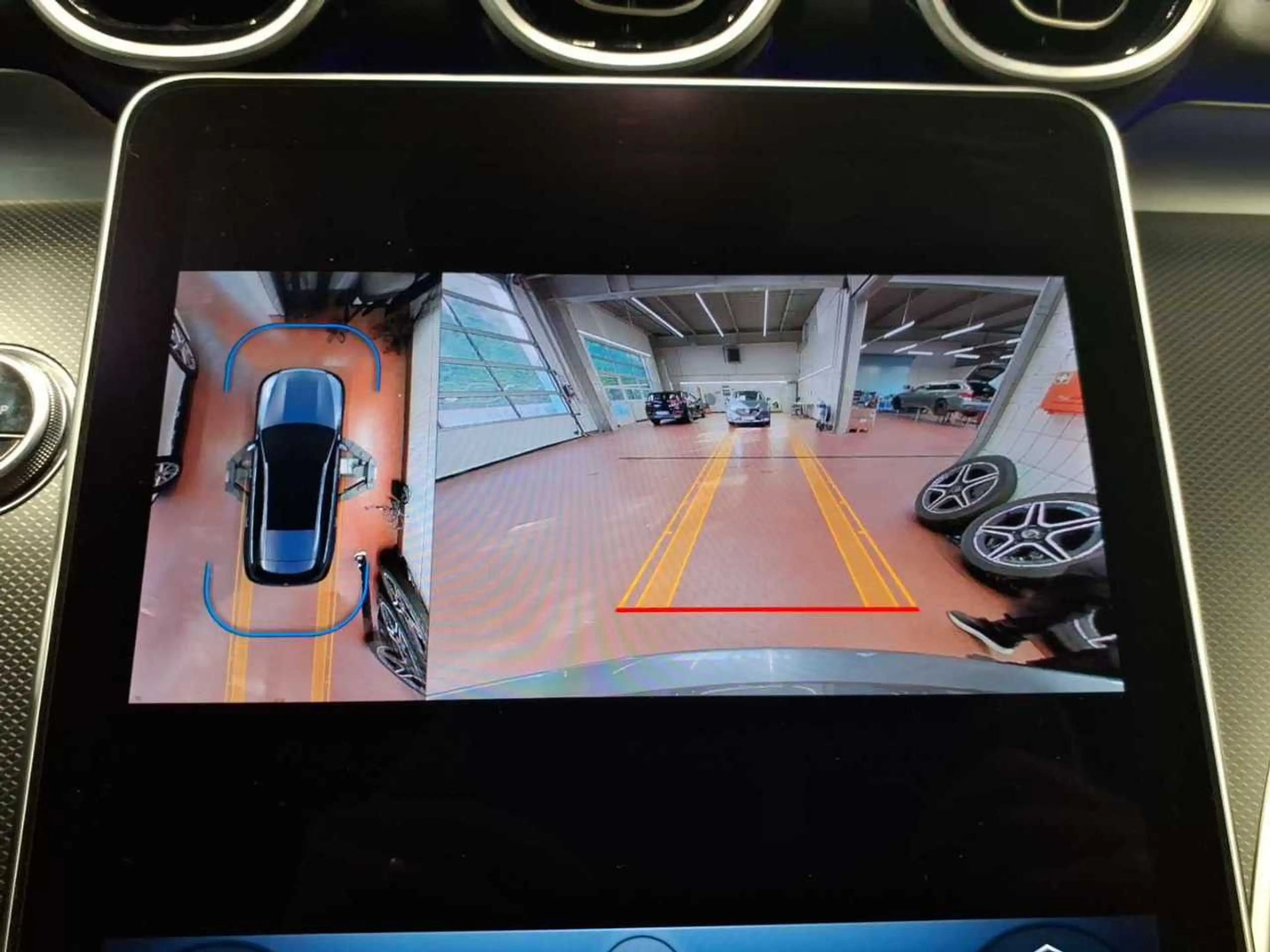 Mercedes-Benz C 220 d AMG 2x AHK*360*19L*Alcantara*LED*Burmest — photo 12
