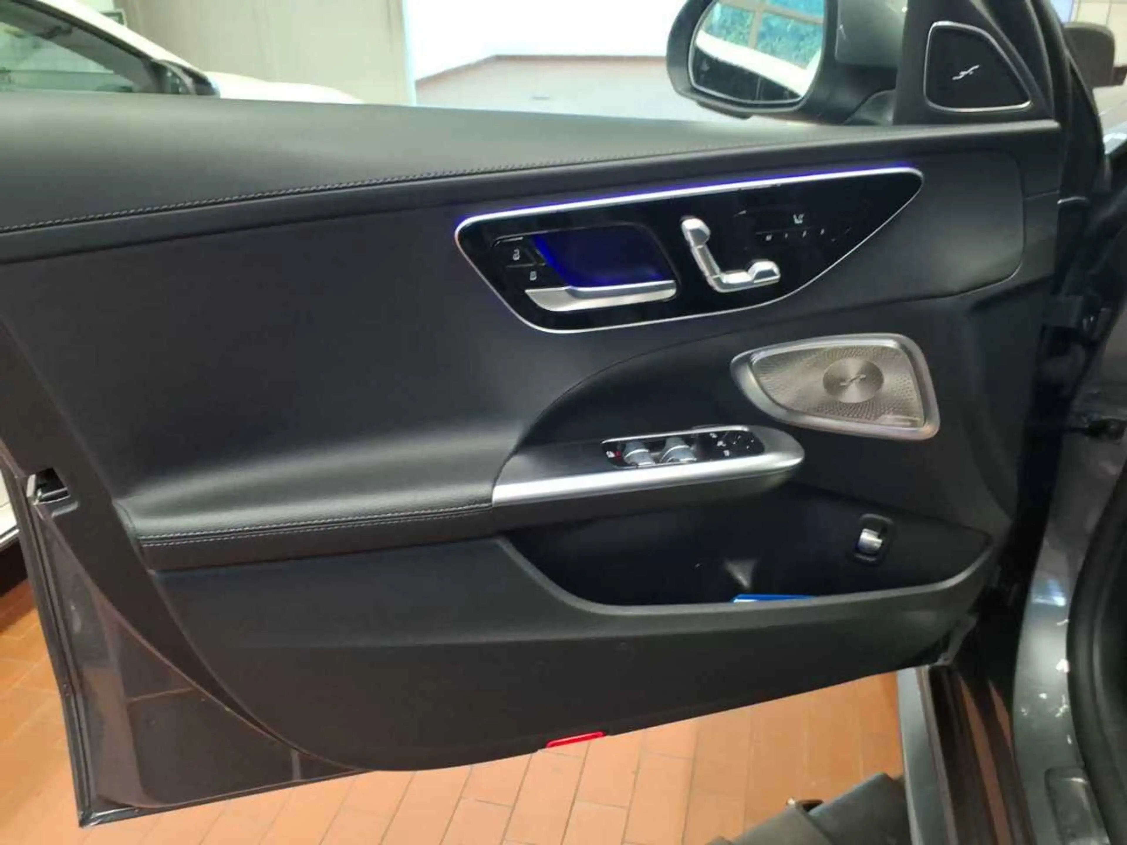 Mercedes-Benz C 220 d AMG 2x AHK*360*19L*Alcantara*LED*Burmest — photo 15