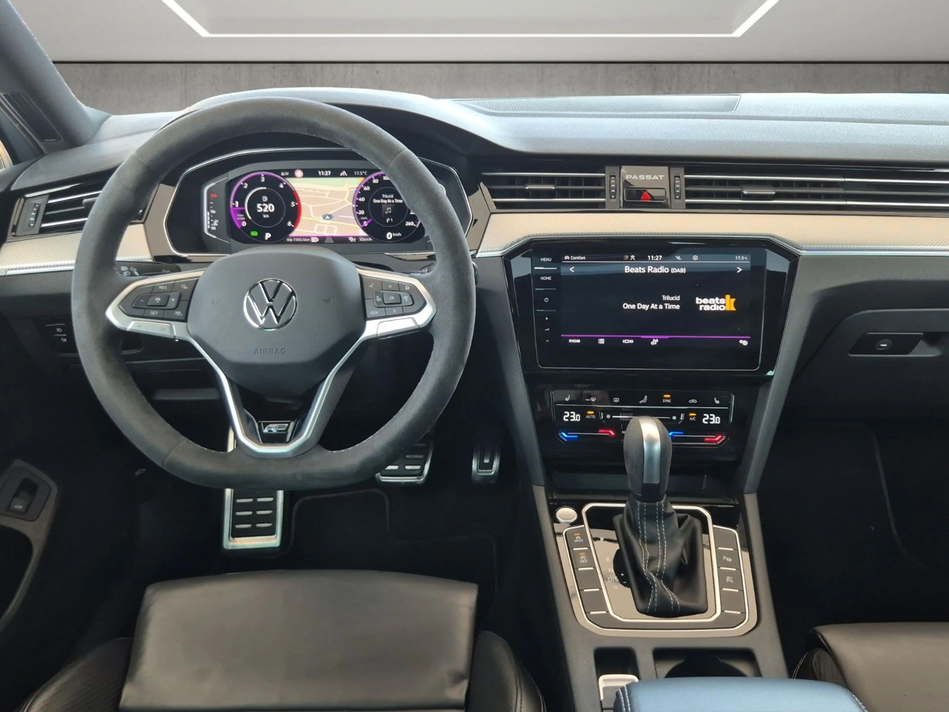 Volkswagen Passat Variant Passat Var. R Line 4M Pano AHK H&K 360 ACC 4xSHZ — photo 13