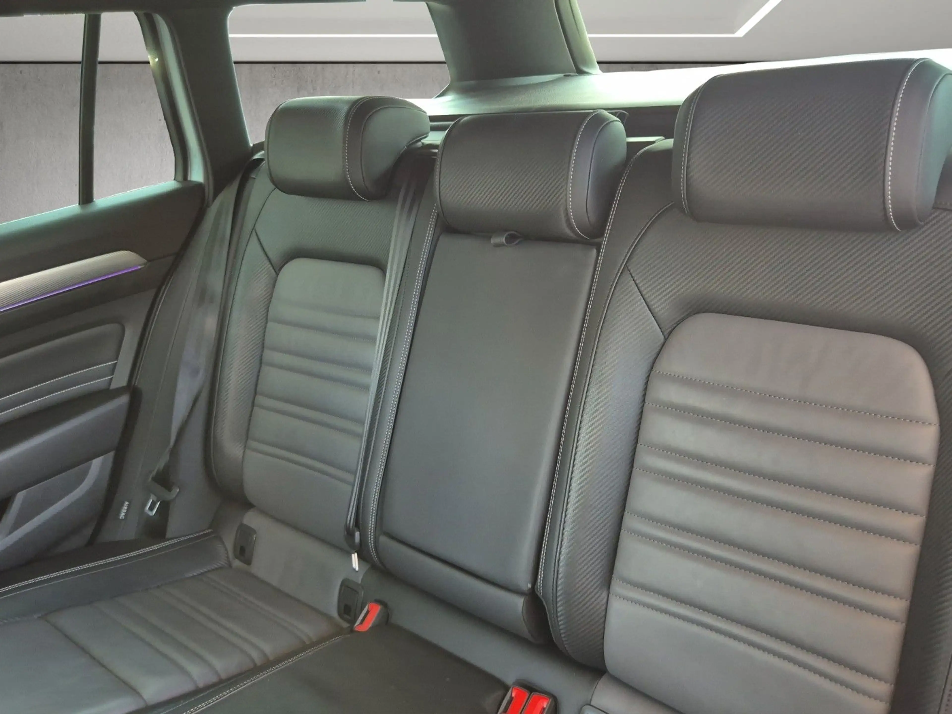 Volkswagen Passat Variant Passat Var. R Line 4M Pano AHK H&K 360 ACC 4xSHZ — photo 12
