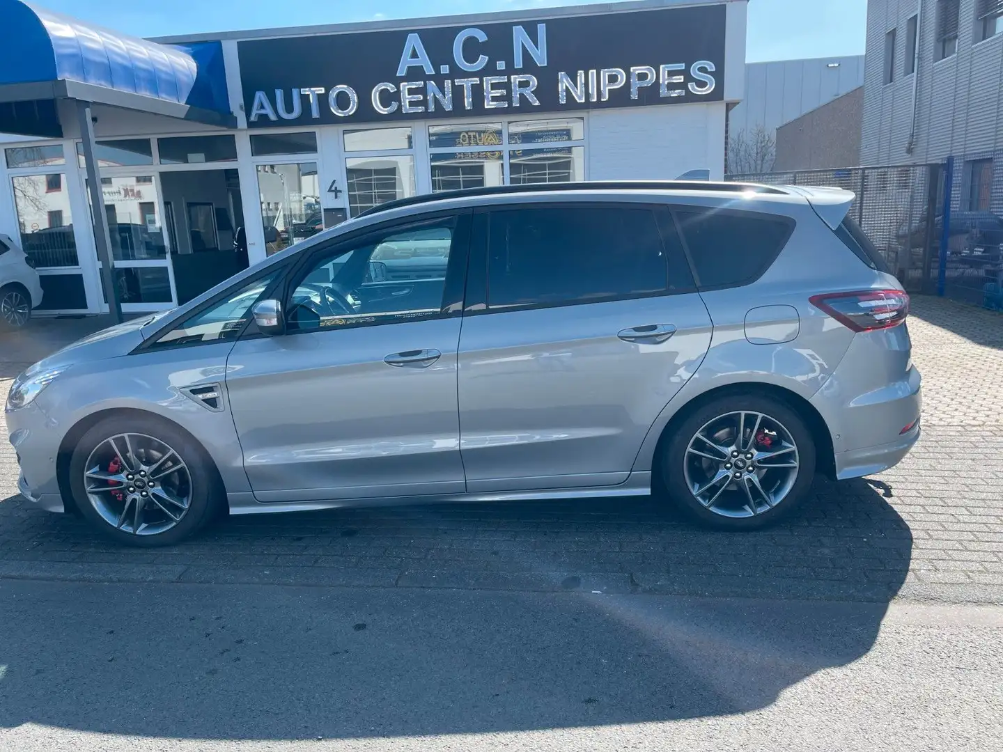 Ford S-Max S-MAX ST-Line7Sitze Leder Navi Standheizung LED Silber - 1