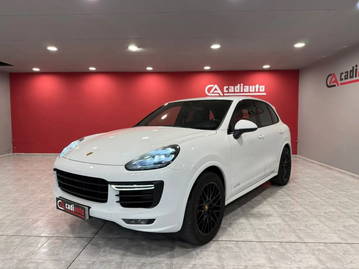 Porsche Cayenne GTS Aut. Blanco - 1