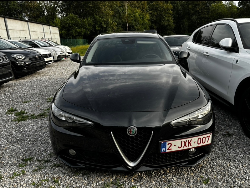 Alfa Romeo Giulia Giulia 2.2 JTDm * GARANTIE — photo 2