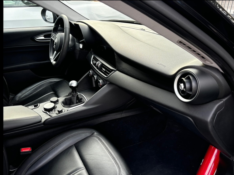 Alfa Romeo Giulia Giulia 2.2 JTDm * GARANTIE — photo 11