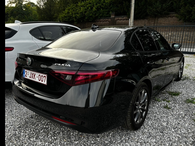 Alfa Romeo Giulia Giulia 2.2 JTDm * GARANTIE — photo 4