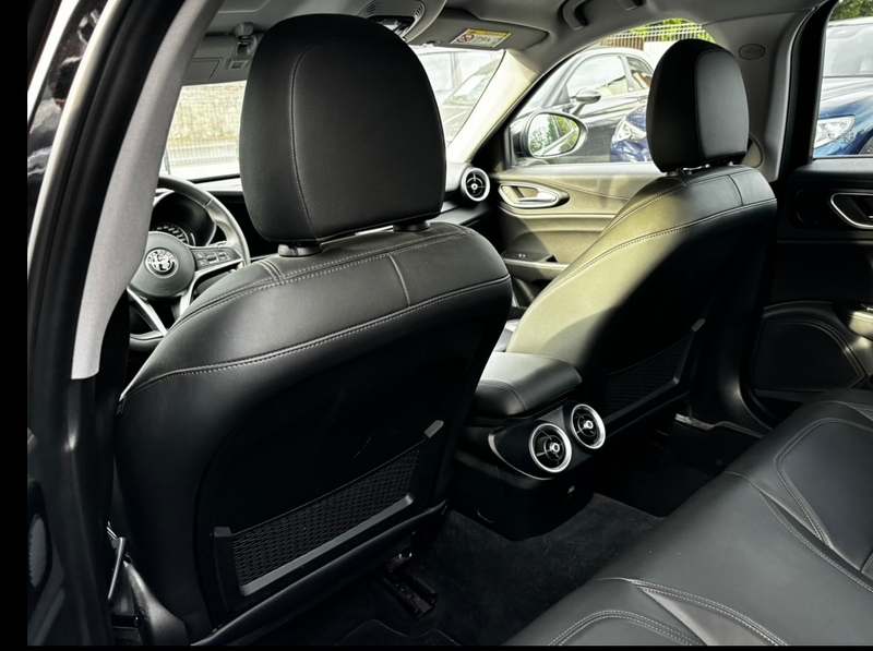 Alfa Romeo Giulia Giulia 2.2 JTDm * GARANTIE — photo 9