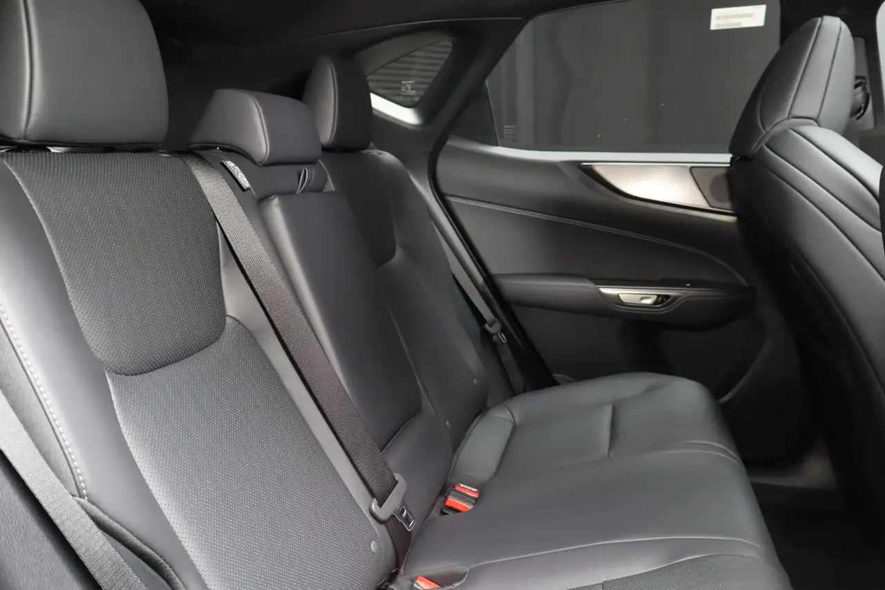 Lexus NX снимка Lexus NX