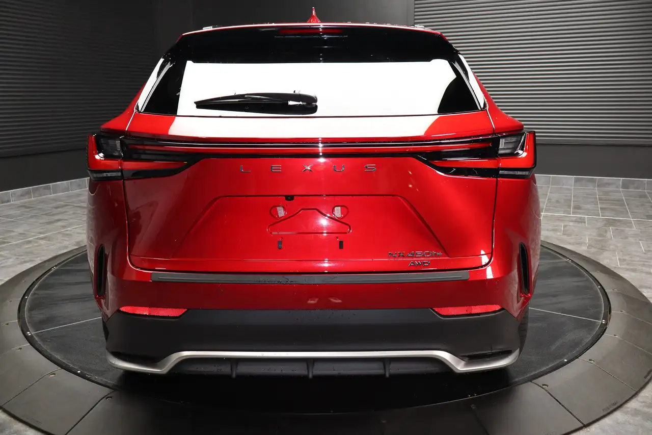 Lexus NX снимка Lexus NX