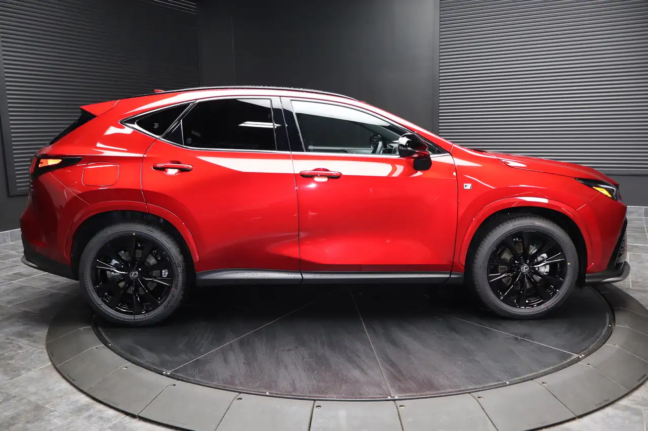 Lexus NX снимка Lexus NX