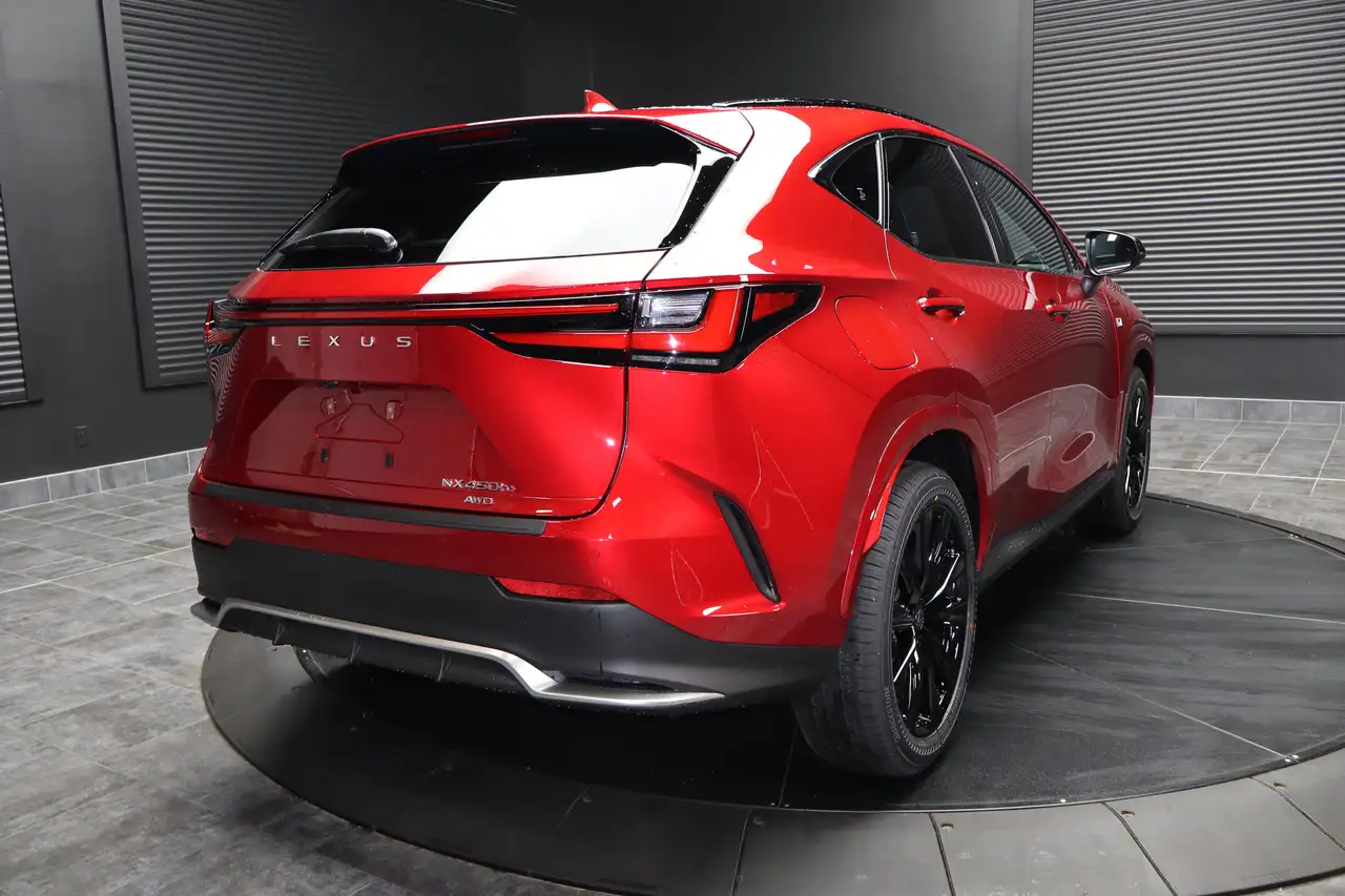 Lexus NX снимка Lexus NX