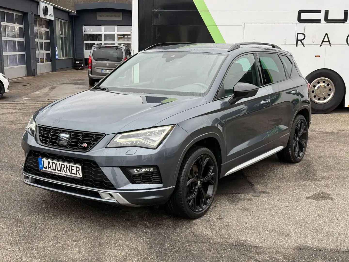 SEAT Ateca FR Black Edition 1.5TSI DSG *SHZ/AHK/ACC* Gris - 1