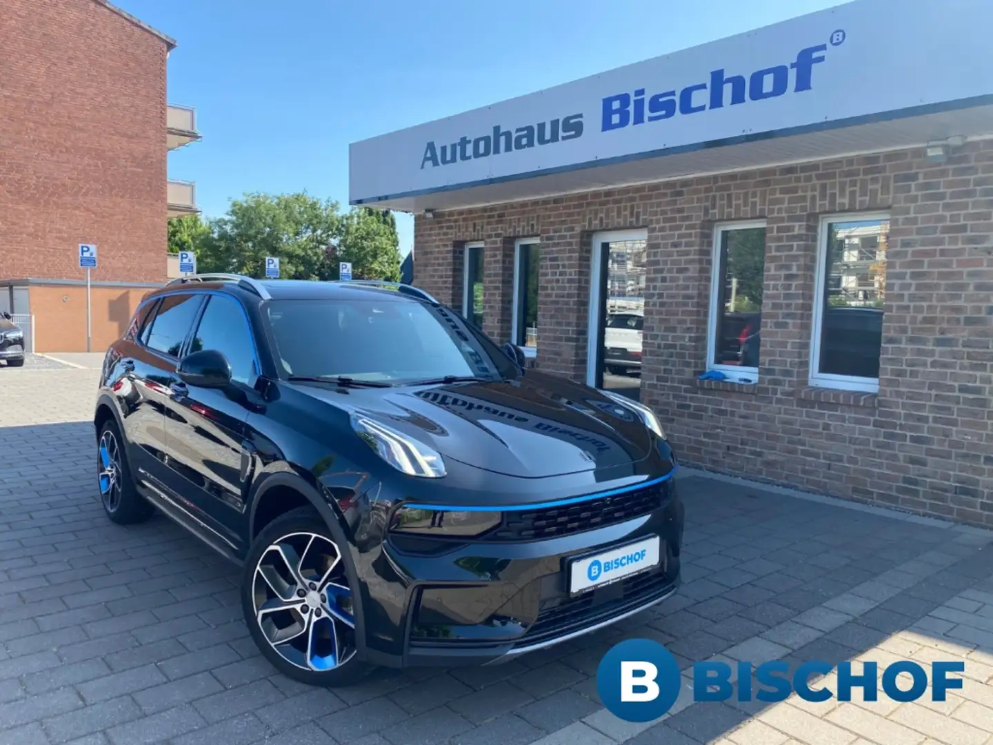 Lynk & Co 01 Lynk&Co Plug-In-Hybrid Panorama 360 Navi Memory Si Schwarz - 1