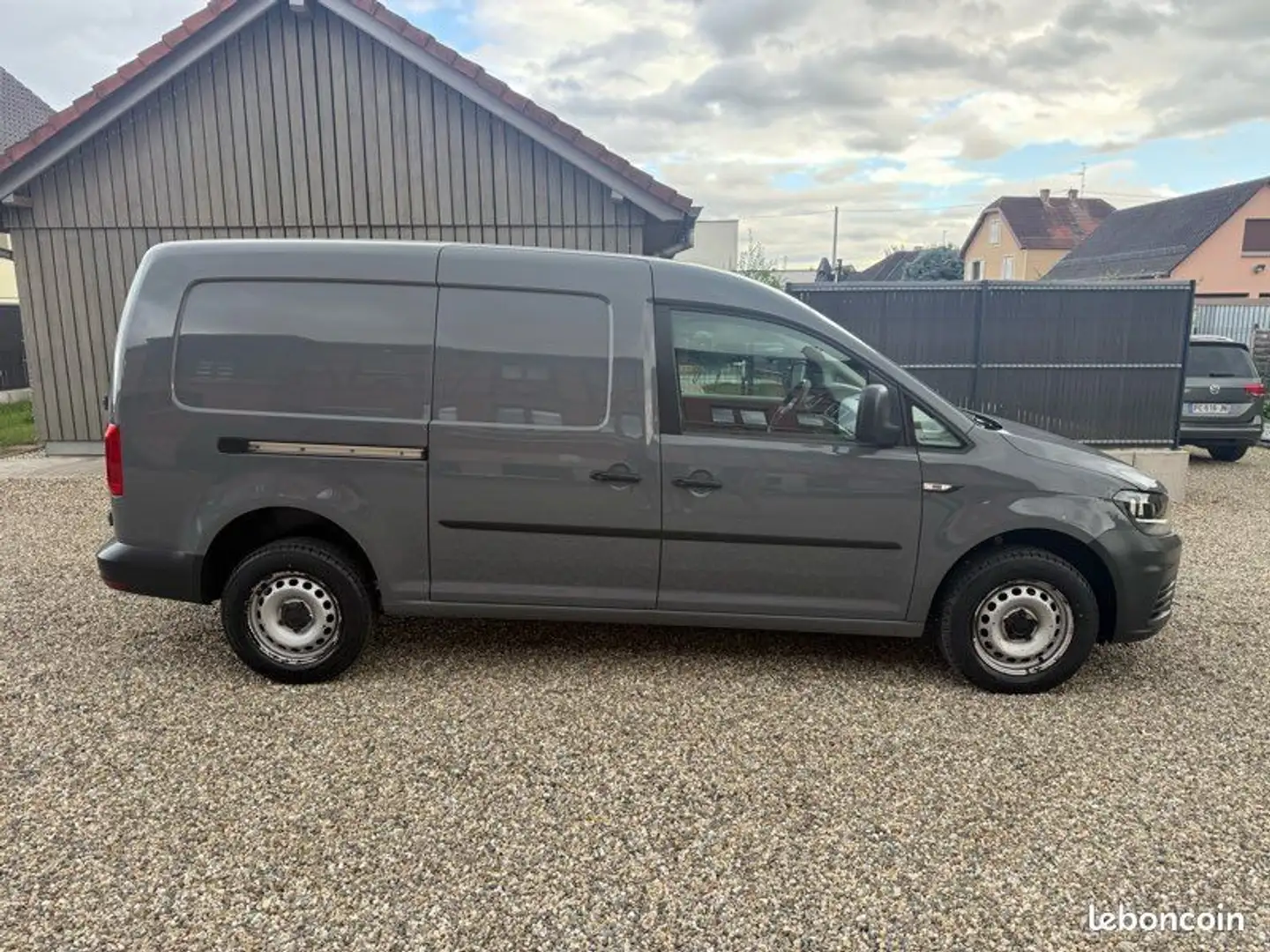 Volkswagen Caddy 14 990 HT Maxi 4motion 2,0 TDI 122ch - 2