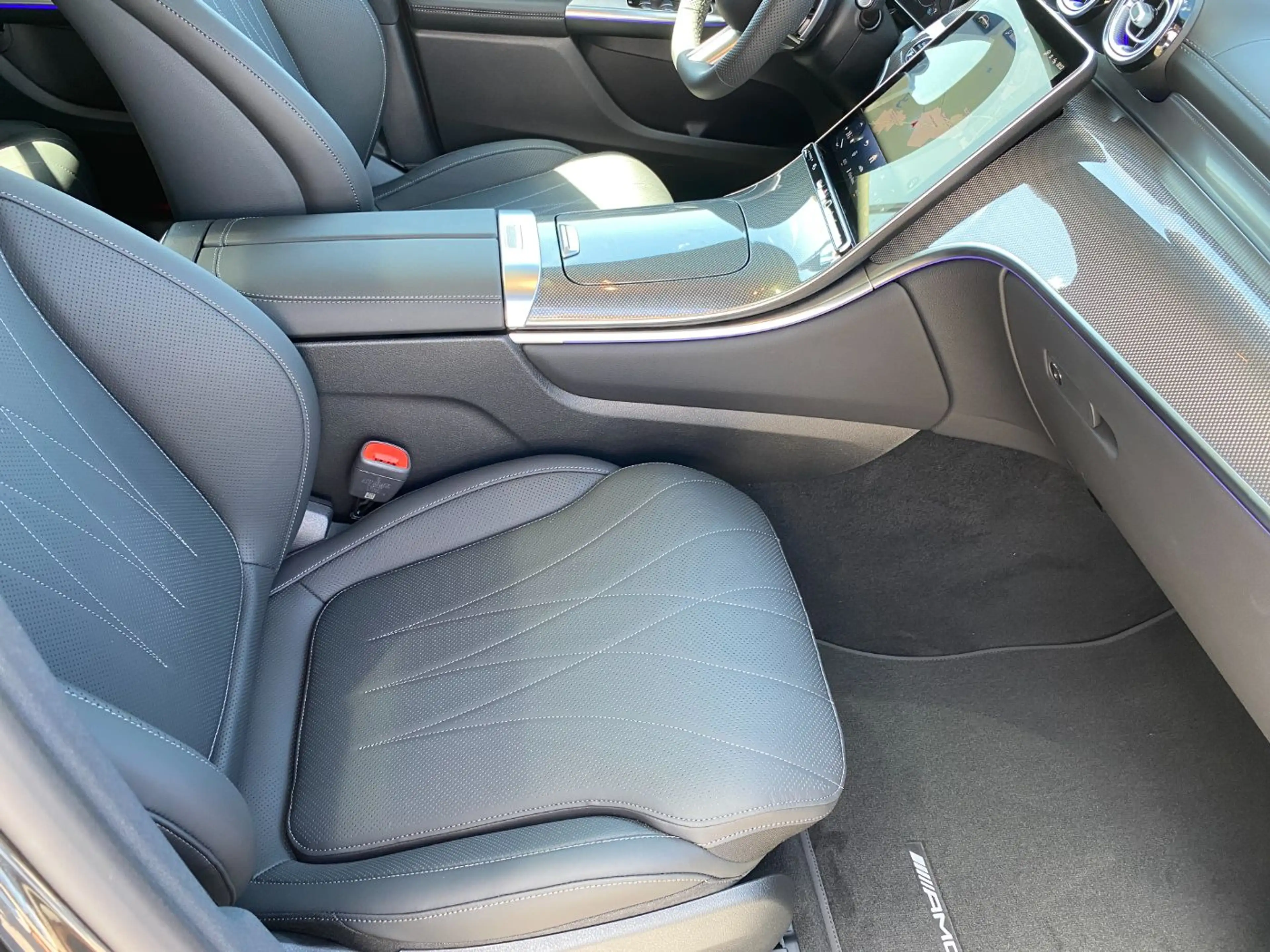 Mercedes-Benz GLC 450 d 4MATIC Fahrzeug verfügbar ab 04.01.2027 — photo 12