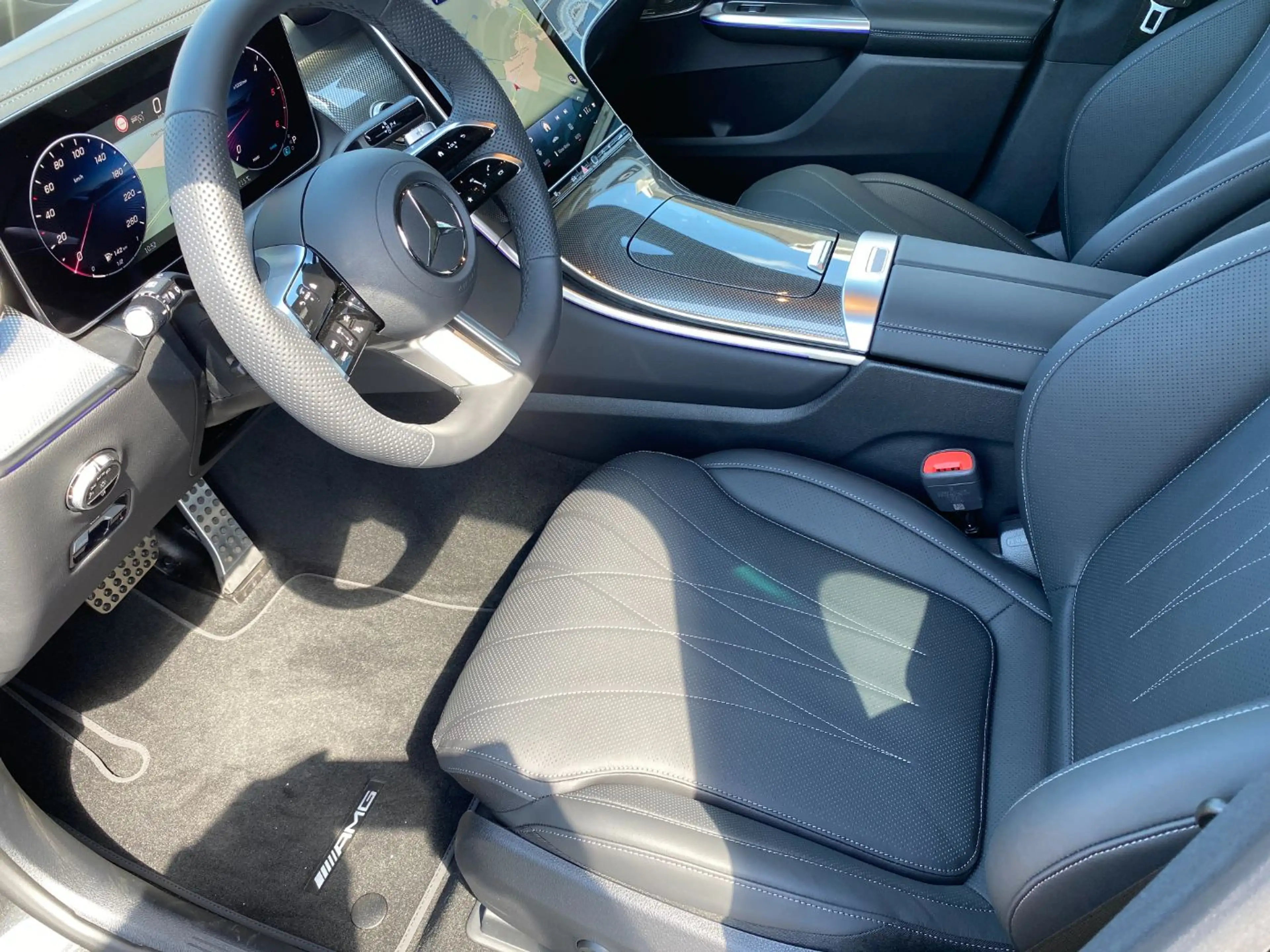 Mercedes-Benz GLC 450 d 4MATIC Fahrzeug verfügbar ab 04.01.2027 — photo 11