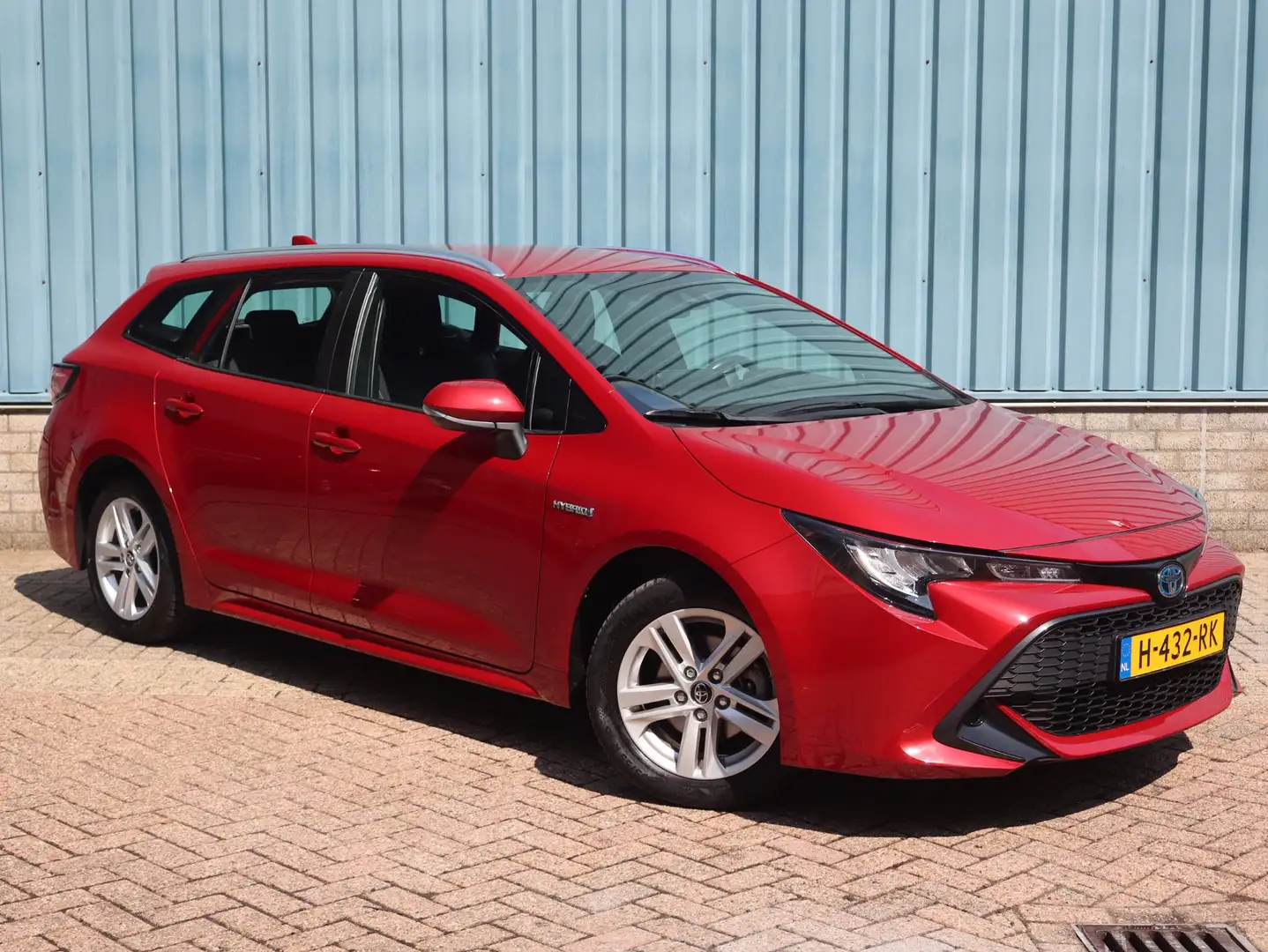 Toyota Corolla Touring Sports 1.8 Hybrid 122pk AUTOMAAT | CLIMA | Rood - 2