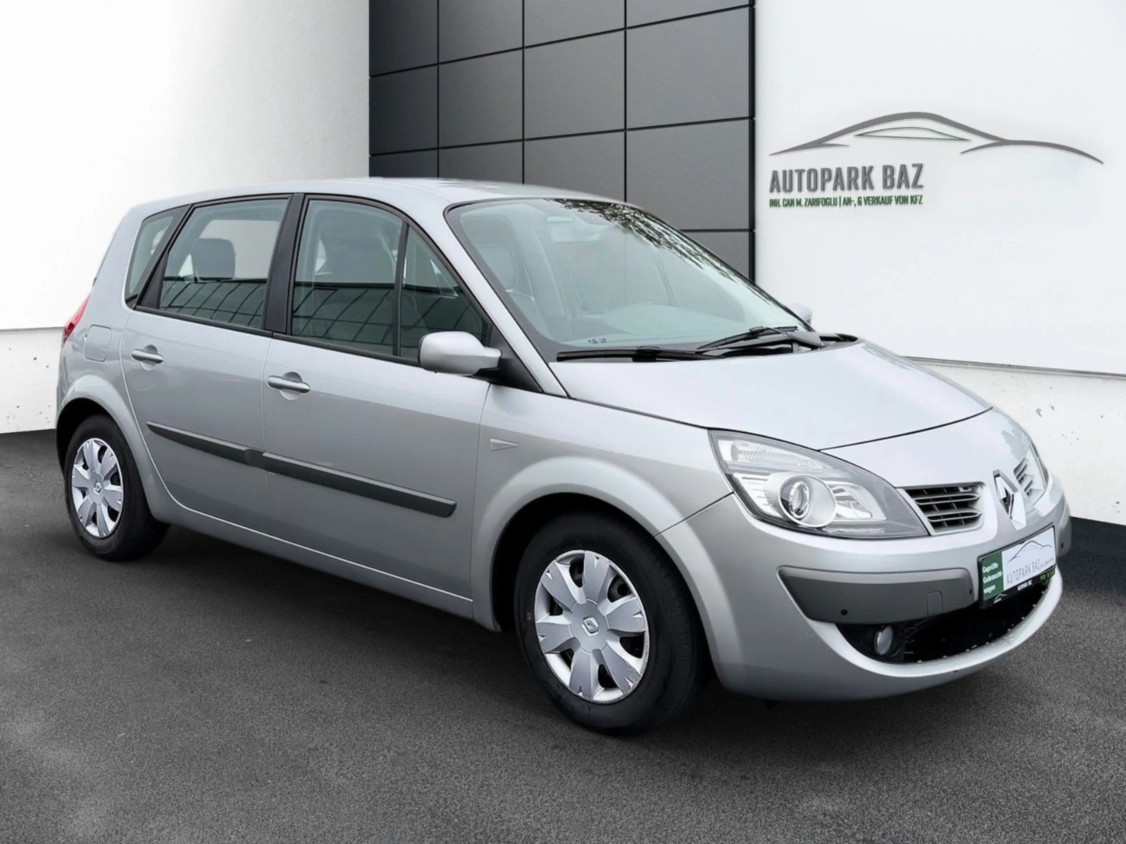 Renault Scenic II Avantage *AUTOMATIK* 1. HAND*PDC*SHZ* — photo 2