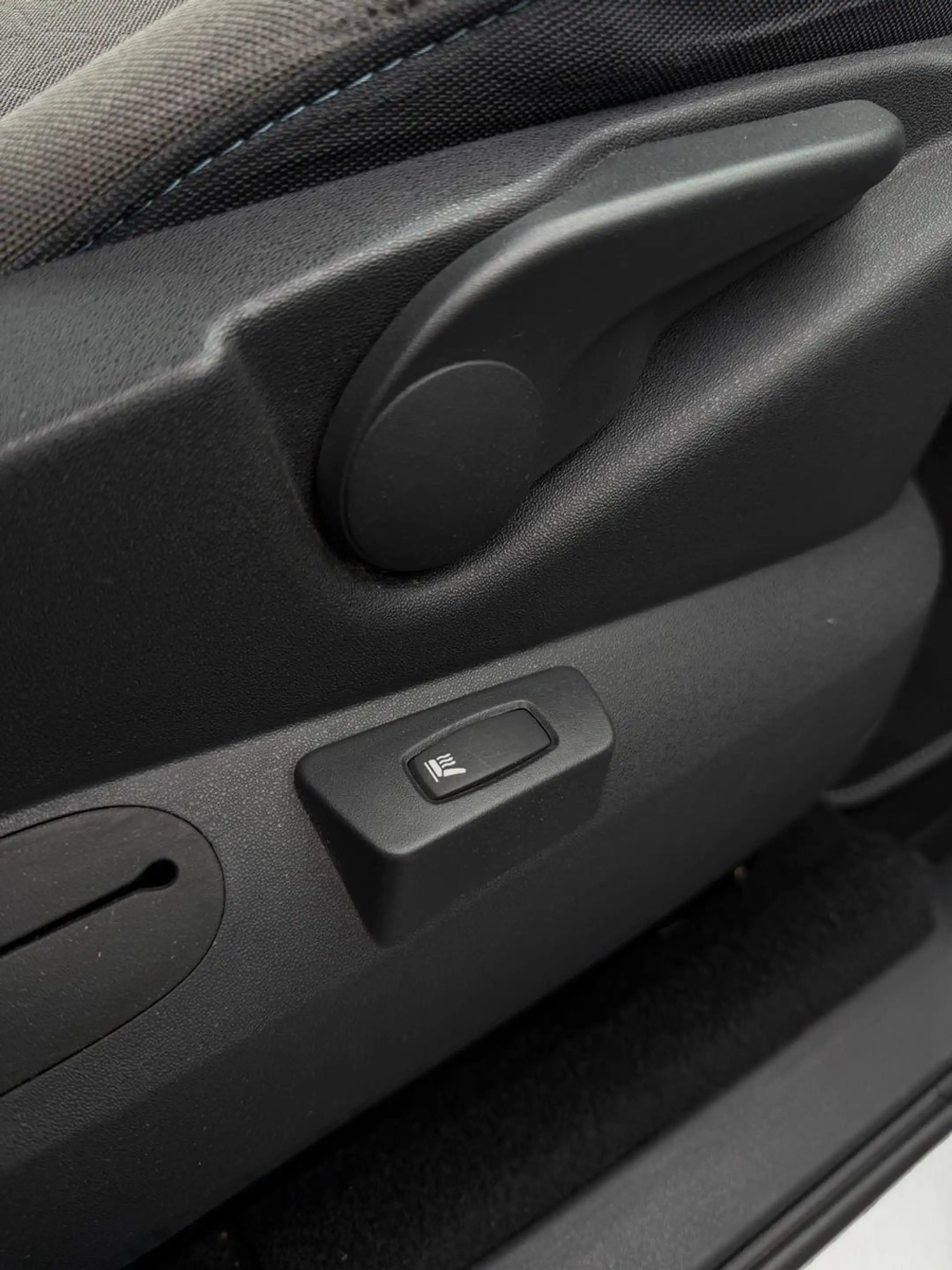 Renault Scenic II Avantage *AUTOMATIK* 1. HAND*PDC*SHZ* — photo 9